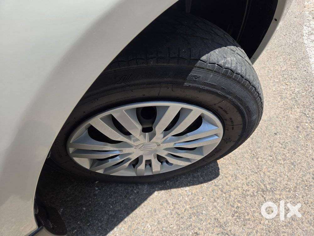 Maruti Suzuki Swift Vxi Optional, 2016, Petrol