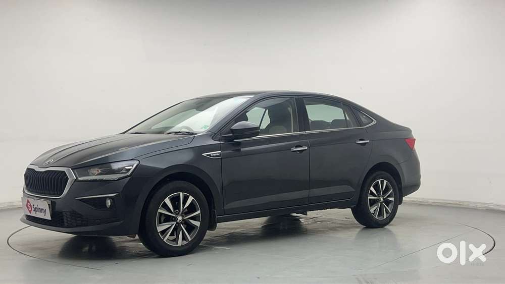 Skoda Slavia Style 1.0l Tsi Mt, 2023, Petrol