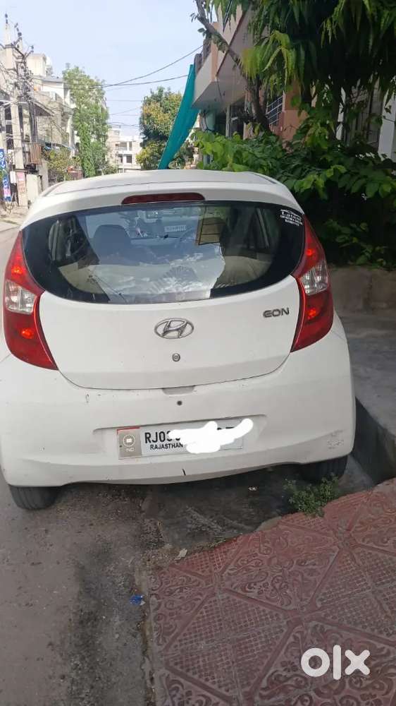 Hyundai Eon 2013 Petrol Well Maintained