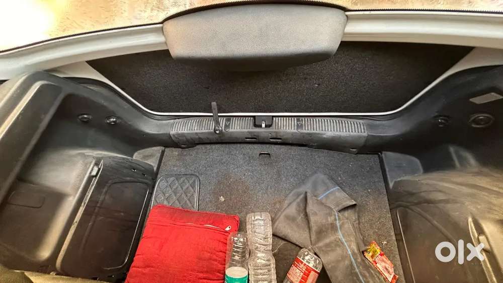 Urgent Sell Skoda Fabia 2011 Petrol 130000 Km Driven