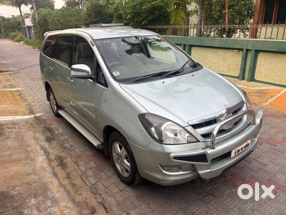 Toyota Innova 2.5 V 7 Str, 2005, Diesel