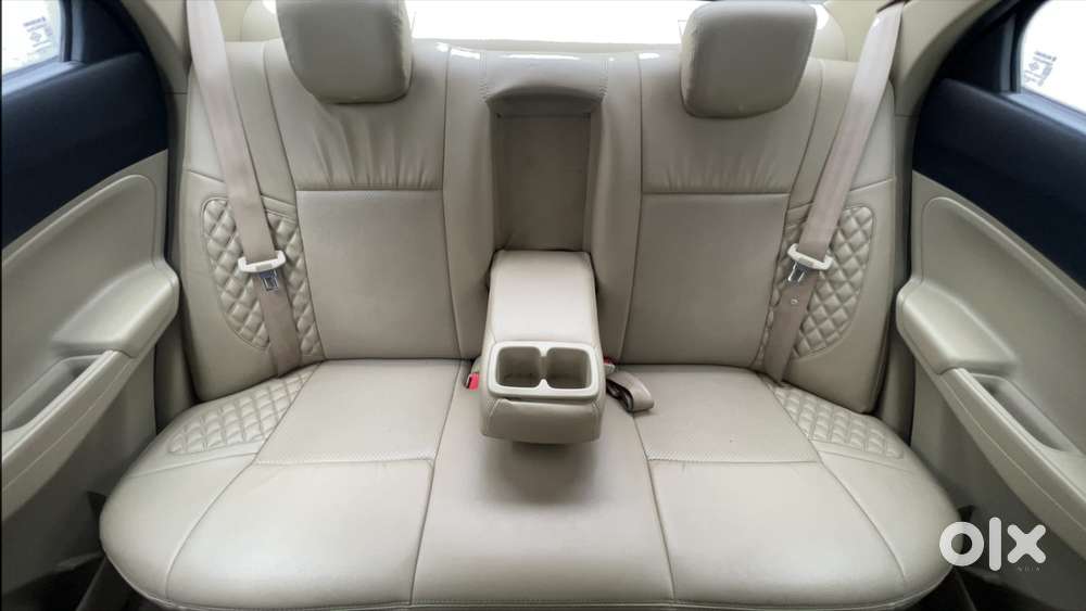 Maruti Suzuki Dzire 1.2 Vxi Amt, 2018, Petrol