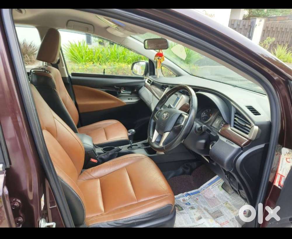 Toyota Innova Crysta 2.8z Automatic, 2016, Diesel