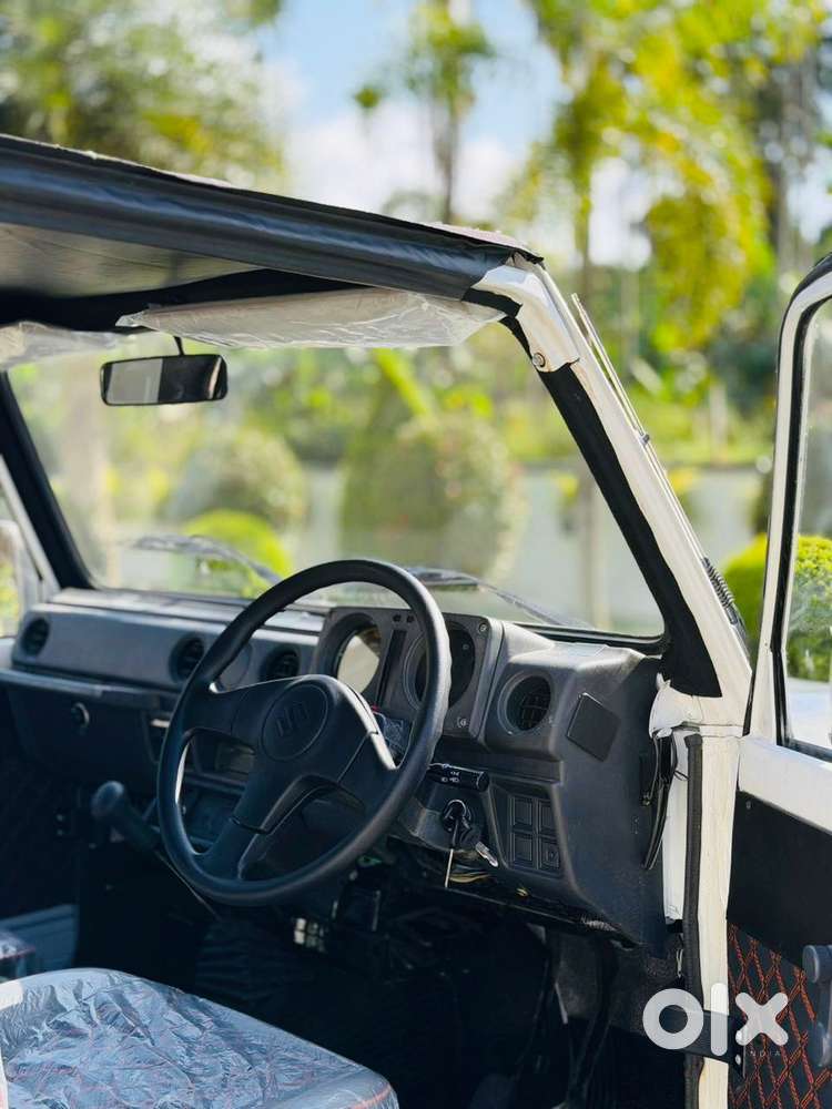 Maruti Suzuki Gypsy King St 4x4, 2015, Petrol