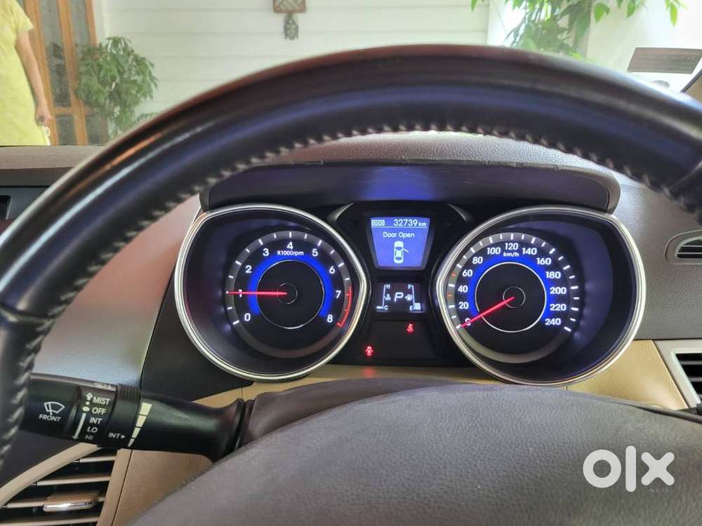 Very Well Maintained Hyundai Elantra 2014 Petrol