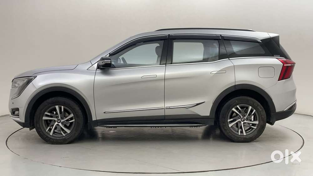 Mahindra Xuv700 2.2 Ax 5 Diesel At 7 Str, 2023, Diesel