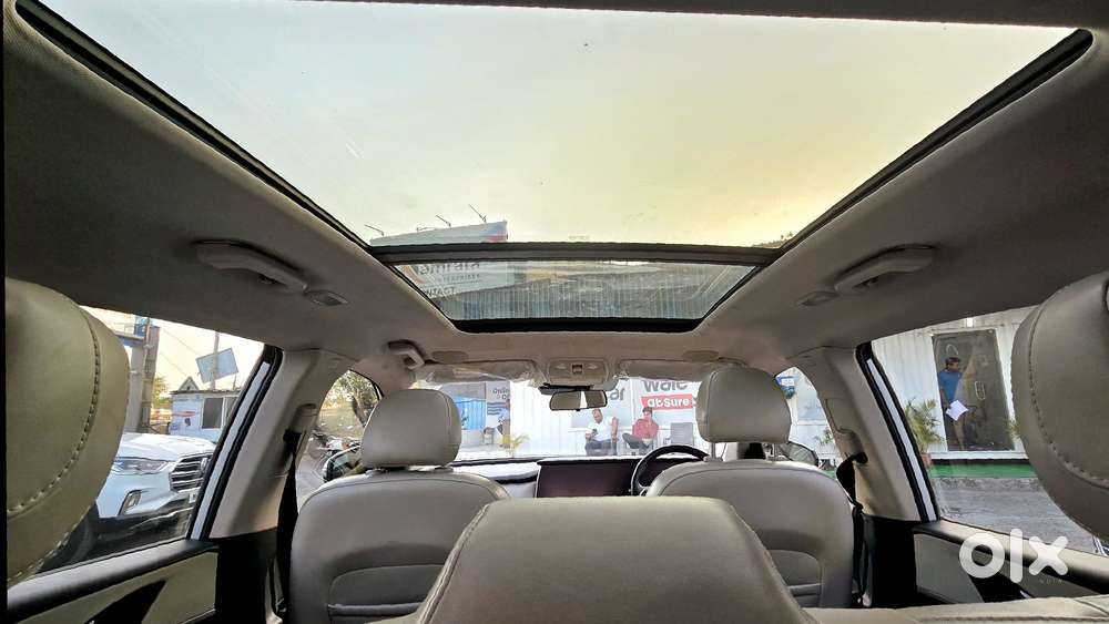 Mahindra Xuv700 2.2 Ax 7 Diesel At Luxury Pack Str Awd, 2022, Diesel