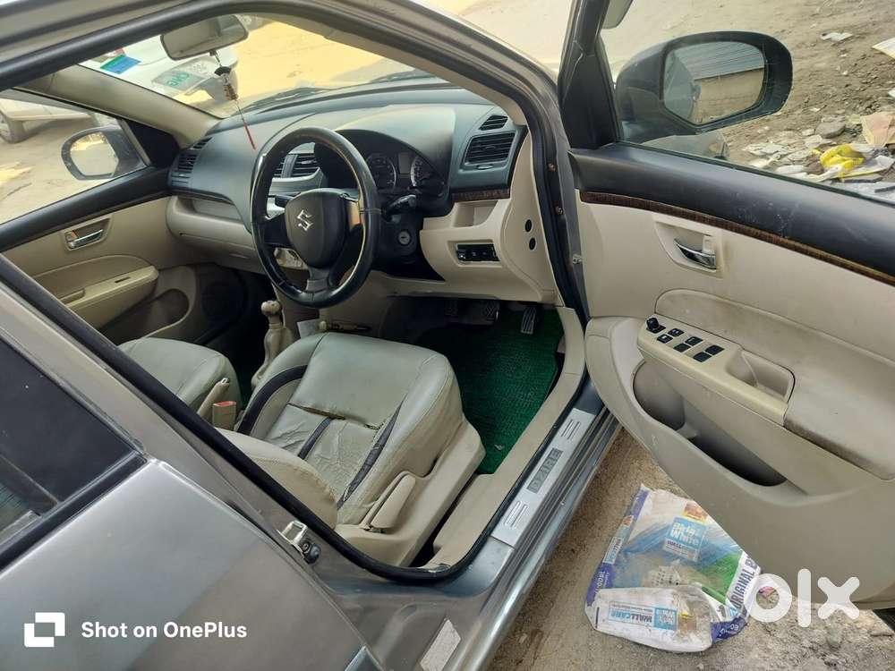 Maruti Suzuki Swift Dzire 1.2 Vxi Bsiv, 2014, Cng & Hybrids