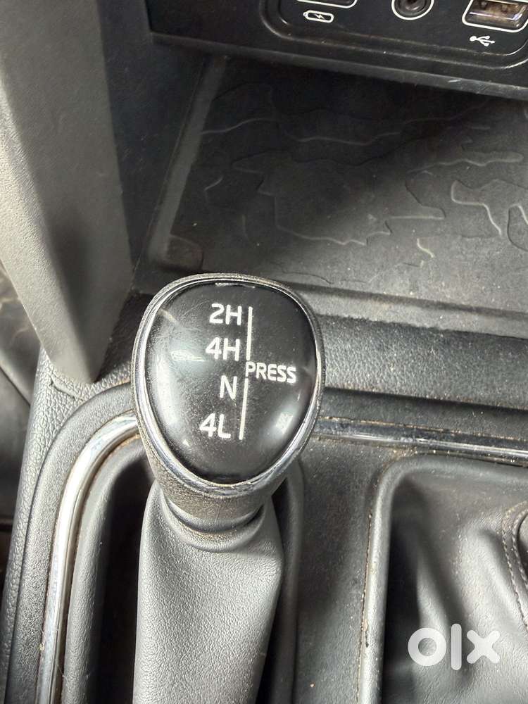 Maruti Suzuki Vitara Brezza Zdi+ Dual Tone Mt, 2016, Diesel