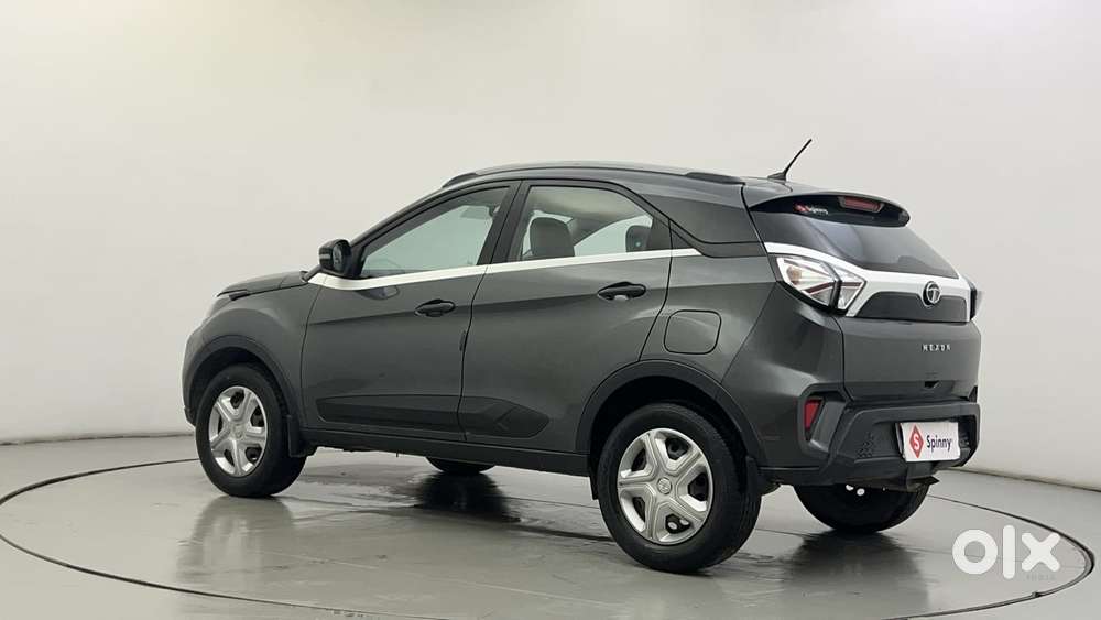 Tata Nexon 1.5 Revotorq Xma Amt (s), 2020, Petrol