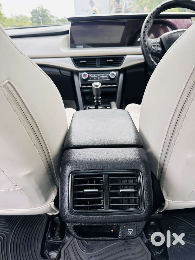 Mahindra Xuv700 2.2 Ax 5 Diesel Mt 7 Str, 2023, Diesel