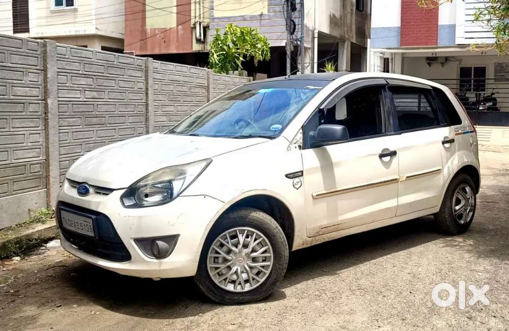 Ford Figo 1.2 Petrol 2011