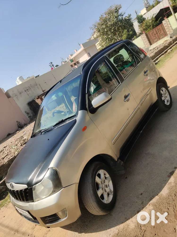 Mahindra Quanto 1.5 C8 2013