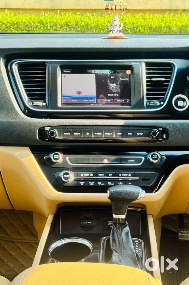 Kia Carnival Limousine, 2022, Diesel