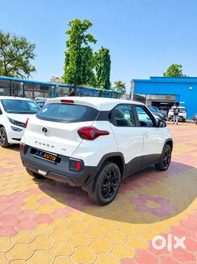 Tata Punch Adventure Icng, 2024, Petrol