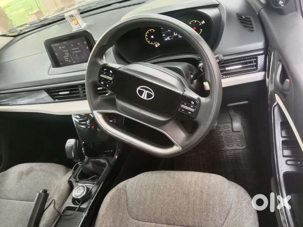 Tata Curvv Petrol 2025