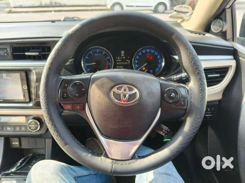 Toyota Corolla Altis 2013-2017 Vl At, 2016, Petrol
