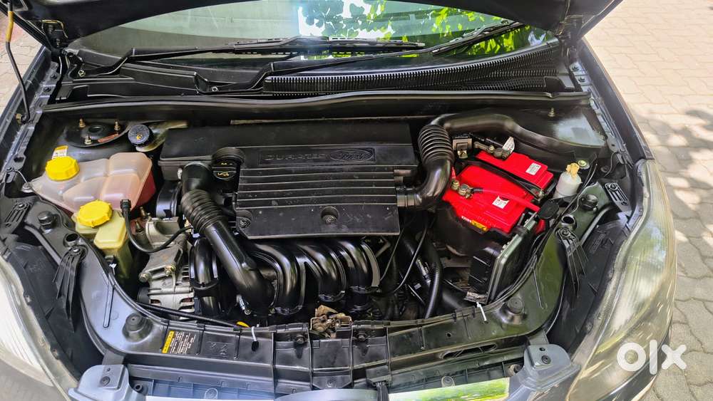 Ford Figo 2010-2012 Petrol Titanium, 2010, Petrol