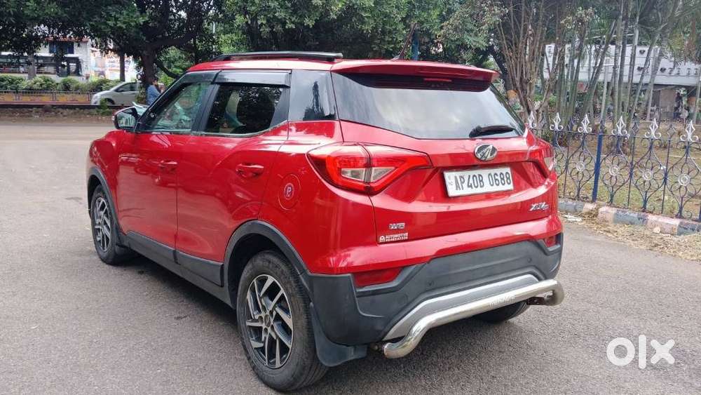 Mahindra Xuv300 W8, 2022, Petrol