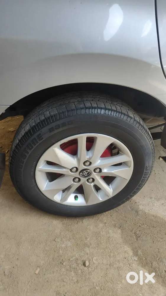 Toyota Innova Crysta 2018 Diesel 290000 Km Driven