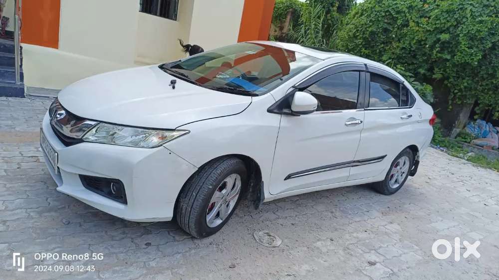 Honda City 2016 Model Diesel Car Well Condition. 2 Owner