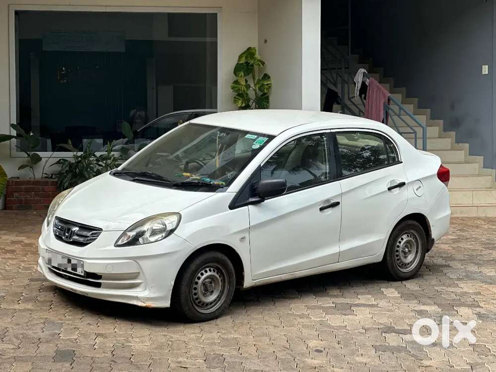 Honda Amaze,diesel,model 2014,fitness Upto 2029,insurance -nov-2026