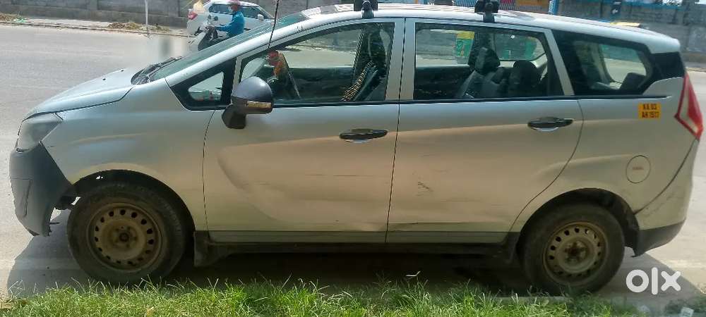 Mahindra Marazzo M4 2019