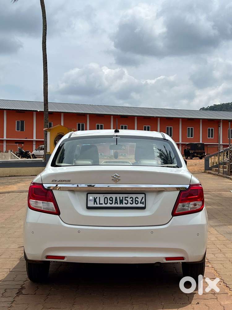 Maruti Suzuki Dzire 1.2 Vxi, 2023, Petrol