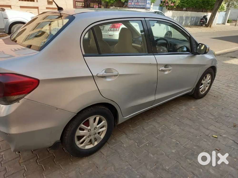 Honda Amaze 2013 Diesel Well Maintained