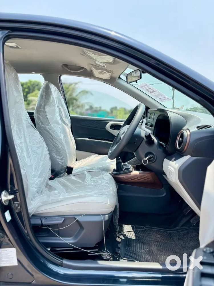Aura S Cng Petrol