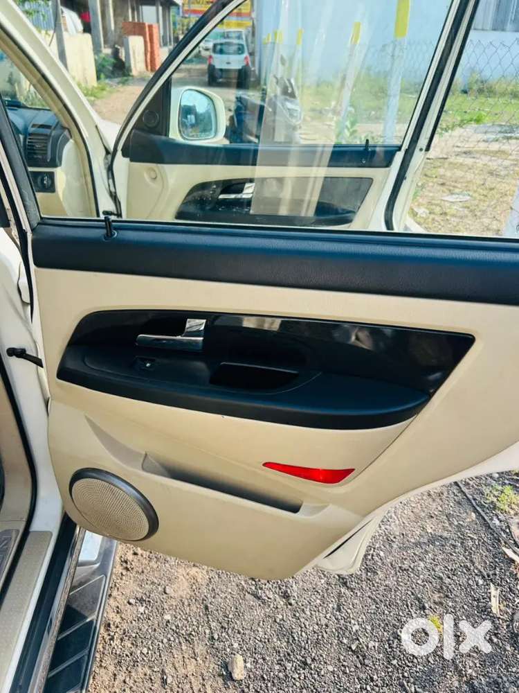 Mahindra Rexton 2015 Diesel 68000 Km Driven