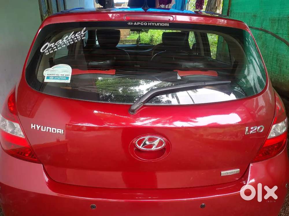 Hyundai I20 Asta 0 With Sunroof 2009