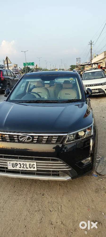 Mahindra Xuv300 W8 Dec 2020 Petrol Well Maintained