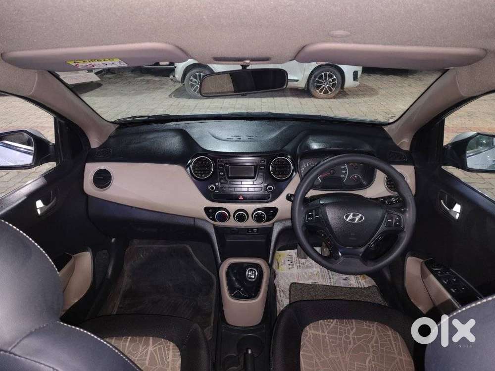 Hyundai Grand I10 Sportz, 2016, Petrol