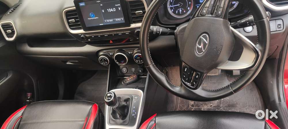 Hyundai Venue Sx Dual Tone Turbo, 2020, Petrol
