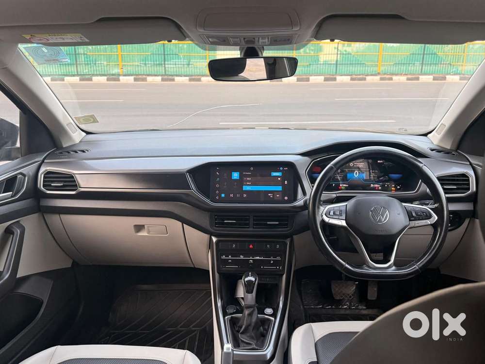 Volkswagen Taigun 1.0 Tsi Topline At, 2023, Petrol