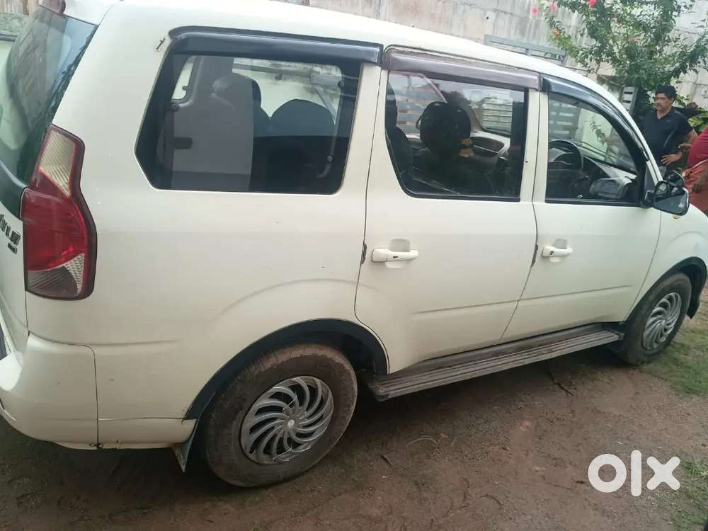 Mahindra Xylo 2.5 D4 2012