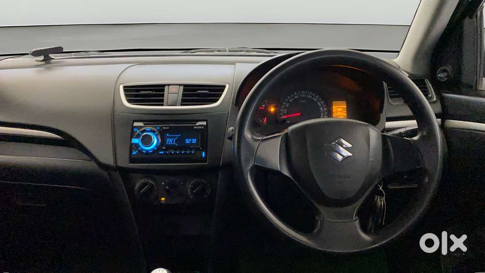 Maruti Suzuki Swift 1.2 Lxi (o), 2017, Petrol