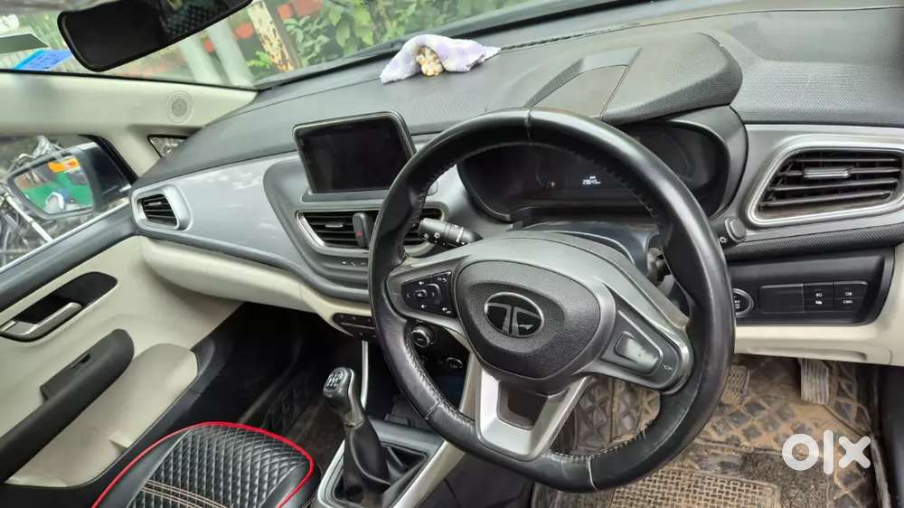 Tata Altroz Xz Plus S Sunroof Cng 2024