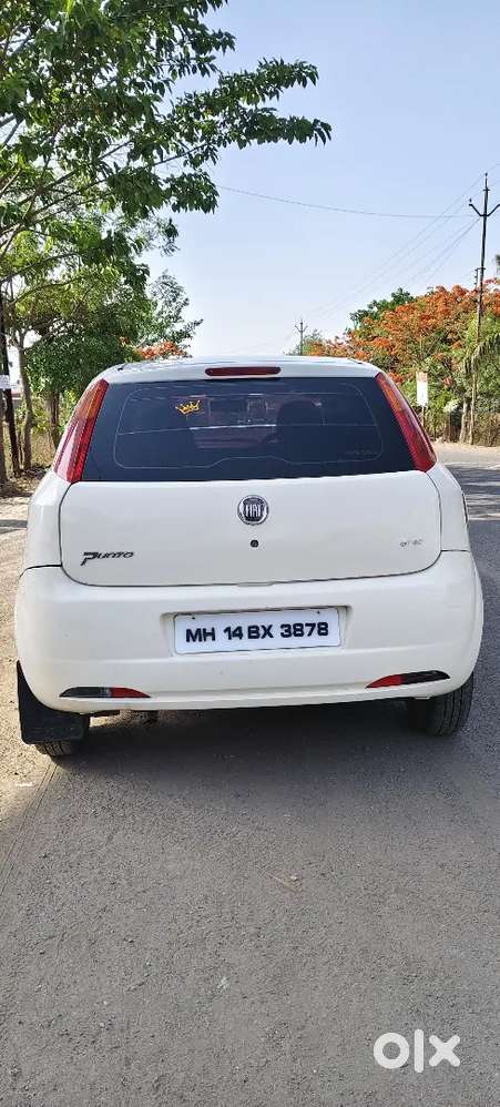 Fiat Punto 2010 Petrol 90000 Km Driven Paper Valid 2030 Petrol+cng