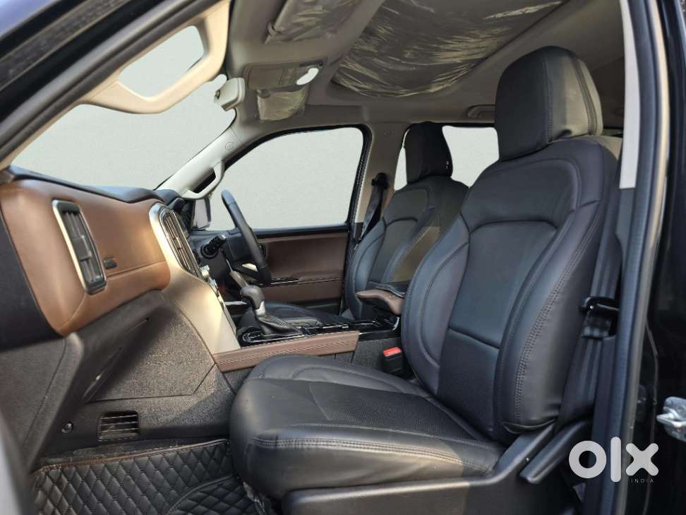 Mahindra Scorpio N Z8 Petrol At 7 Str, 2025, Petrol