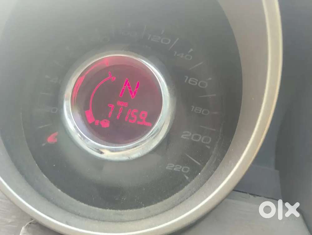 Mahindra Xuv500 10 Diesel 71160 Km Driven