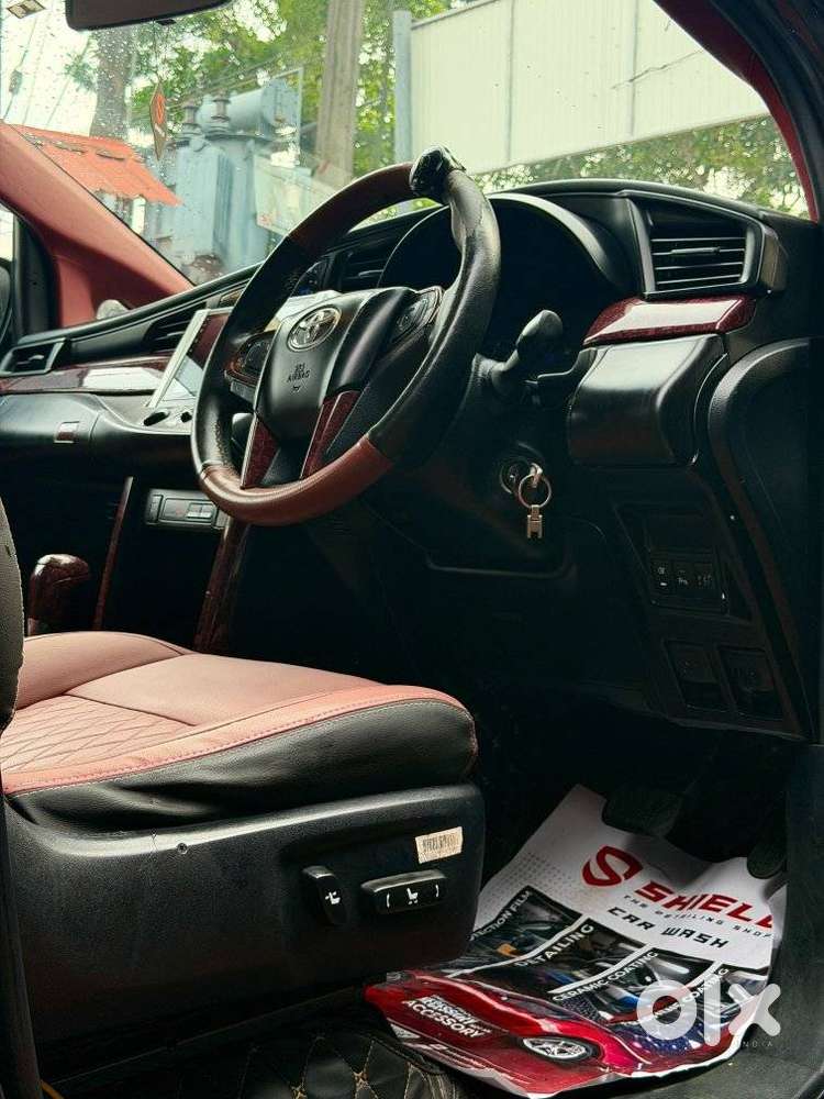 Toyota Innova Crysta 2.8 Gx At, 2017, Diesel