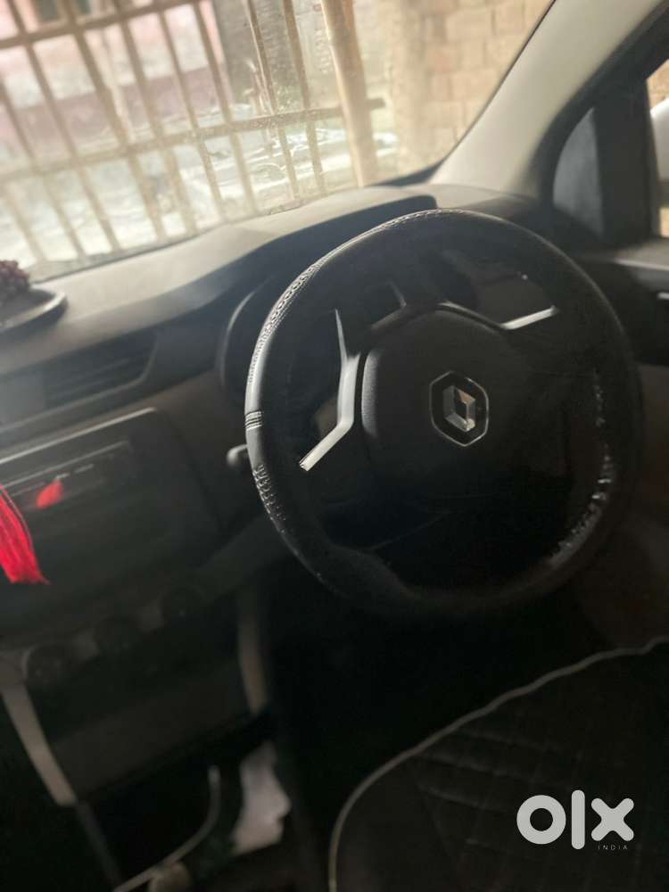 Renault Triber Petrol 2023
