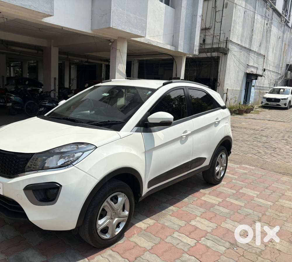 Tata Nexon 1.5 Revotorq Xt, 2018, Diesel