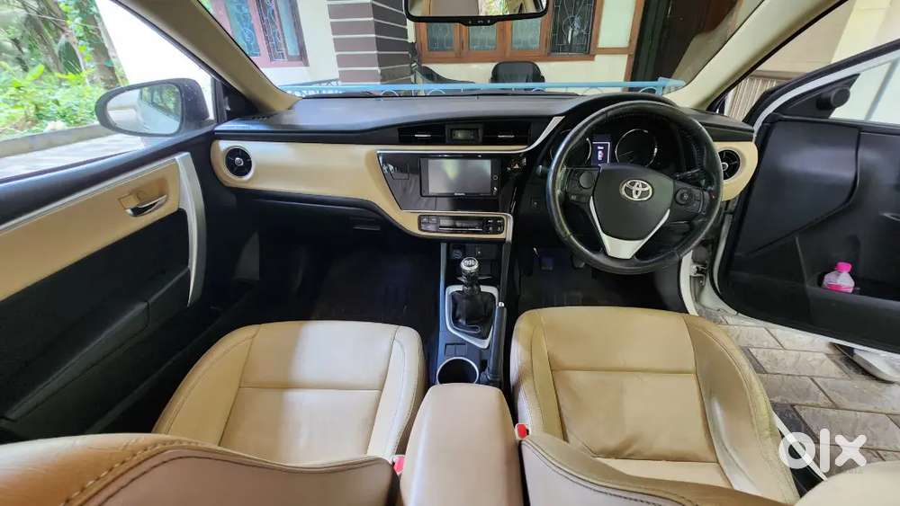 Toyota Corolla Altis Gl. 2017 Petrol  .    Well Maintained.