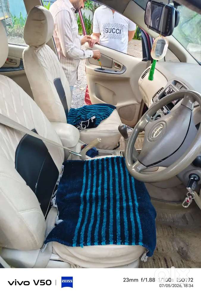 Toyota Innova Hycross 2.0 2005