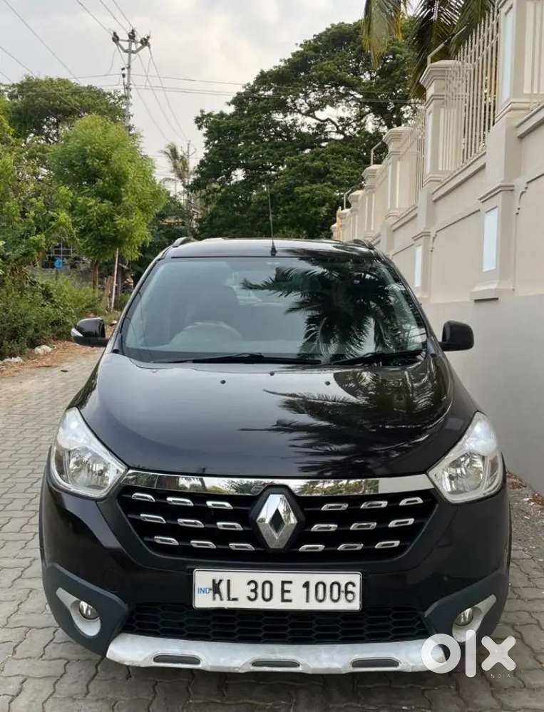 Renault Lodgy 2015 Diesel 150000 Km Driven