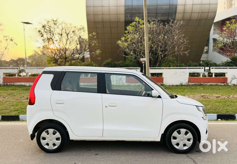 Maruti Suzuki Wagon R Zxi Automatic, 2019, Petrol