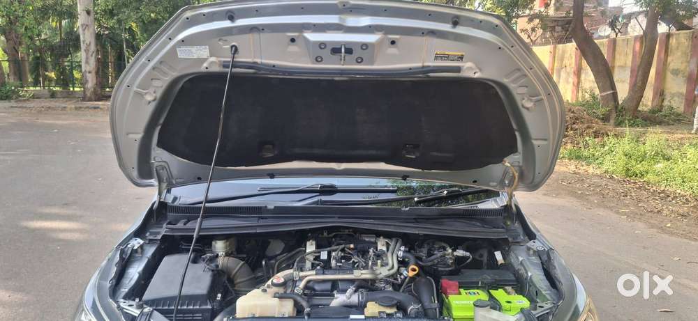 Toyota Innova Crysta [2016-2020] 2.4 Gx At 7 Str, 2019, Diesel